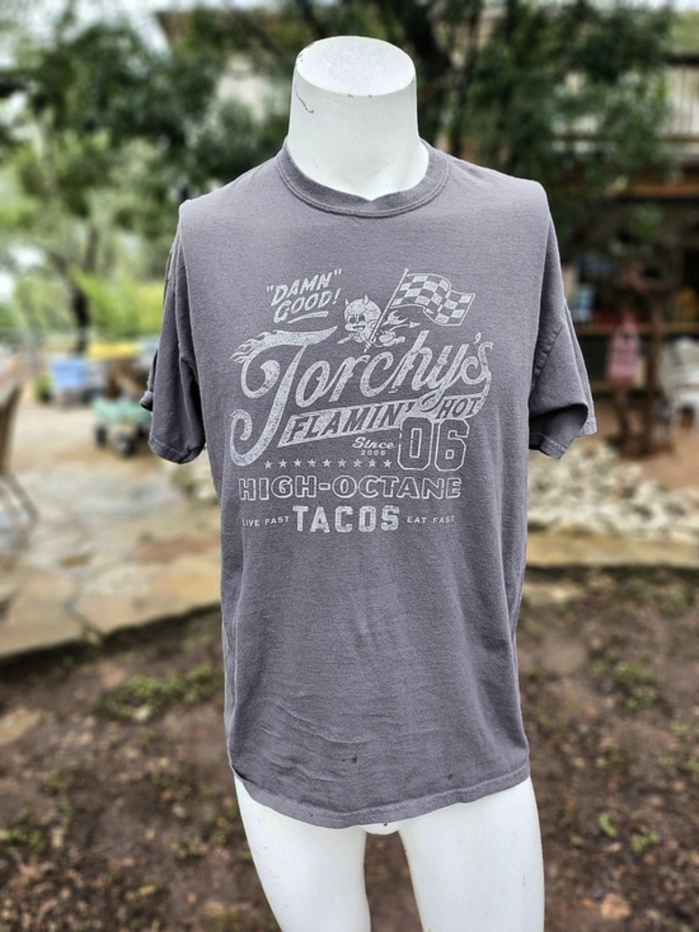 Gildan Damn Good Torchy's Tacos Flamin' Hot Since '06 T-Shirt Graphic Tee Large